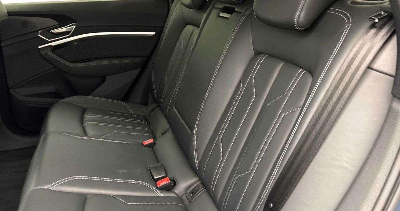 2023 AUDI Q8 E-TRON 2023 AUDI Q8 E-TRON
