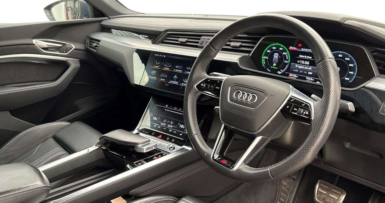 2023 AUDI Q8 E-TRON 2023 AUDI Q8 E-TRON