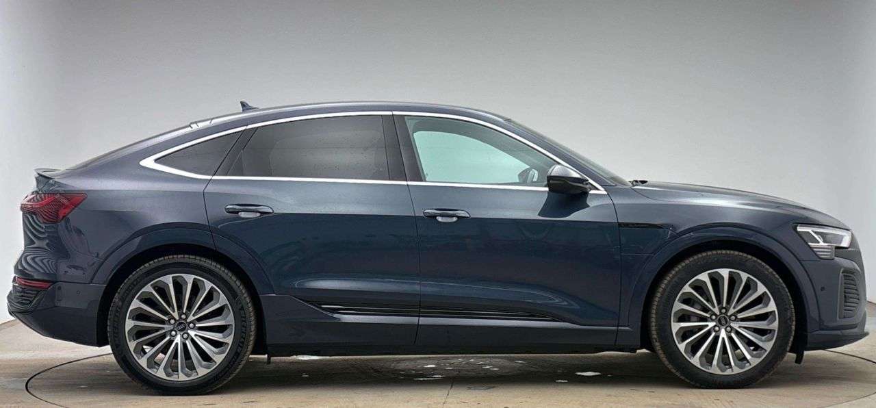 A 2023 AUDI Q8 E-TRON 55 S line Sportback 5dr Electric Auto quattro 114kWh (11kW Charger) (408 ps A 2023 AUDI Q8 E-TRON 55 S line Sportback 5dr Electric Auto quattro 114kWh (11kW Charger) (408 ps