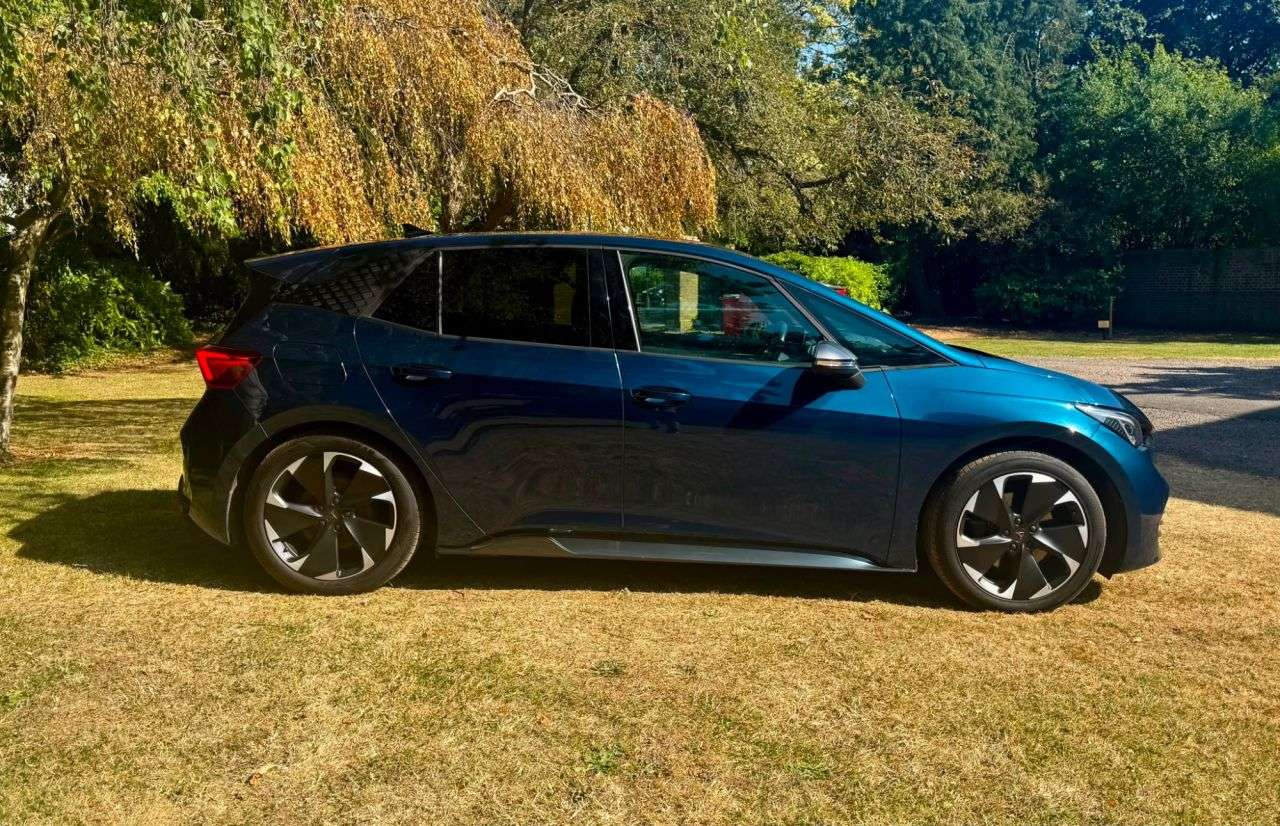 A 2022 CUPRA BORN 58kWh V2 Hatchback 5dr Electric Auto (204 ps) A 2022 CUPRA BORN 58kWh V2 Hatchback 5dr Electric Auto (204 ps)