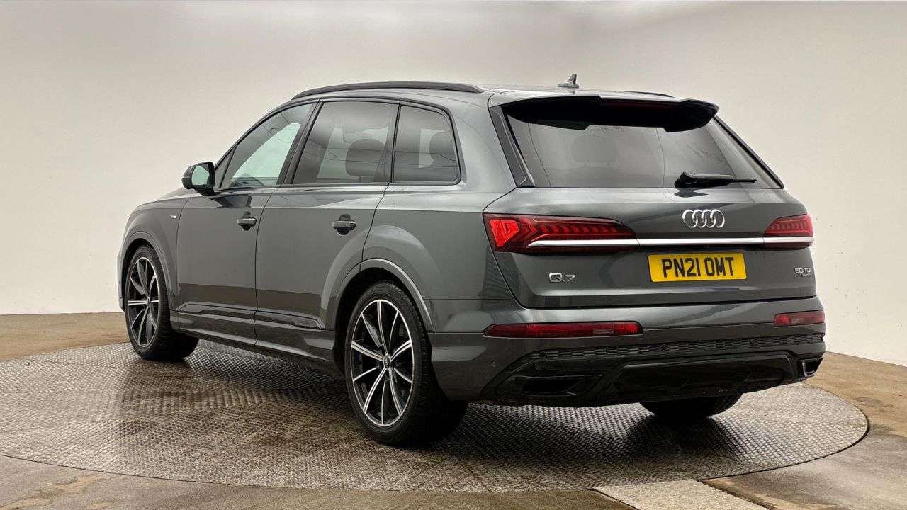 A 2021 AUDI Q7 3.0 TDI V6 50 Black Edition SUV 5dr Diesel Tiptronic quattro Euro 6 (s/s) ( A 2021 AUDI Q7 3.0 TDI V6 50 Black Edition SUV 5dr Diesel Tiptronic quattro Euro 6 (s/s) (