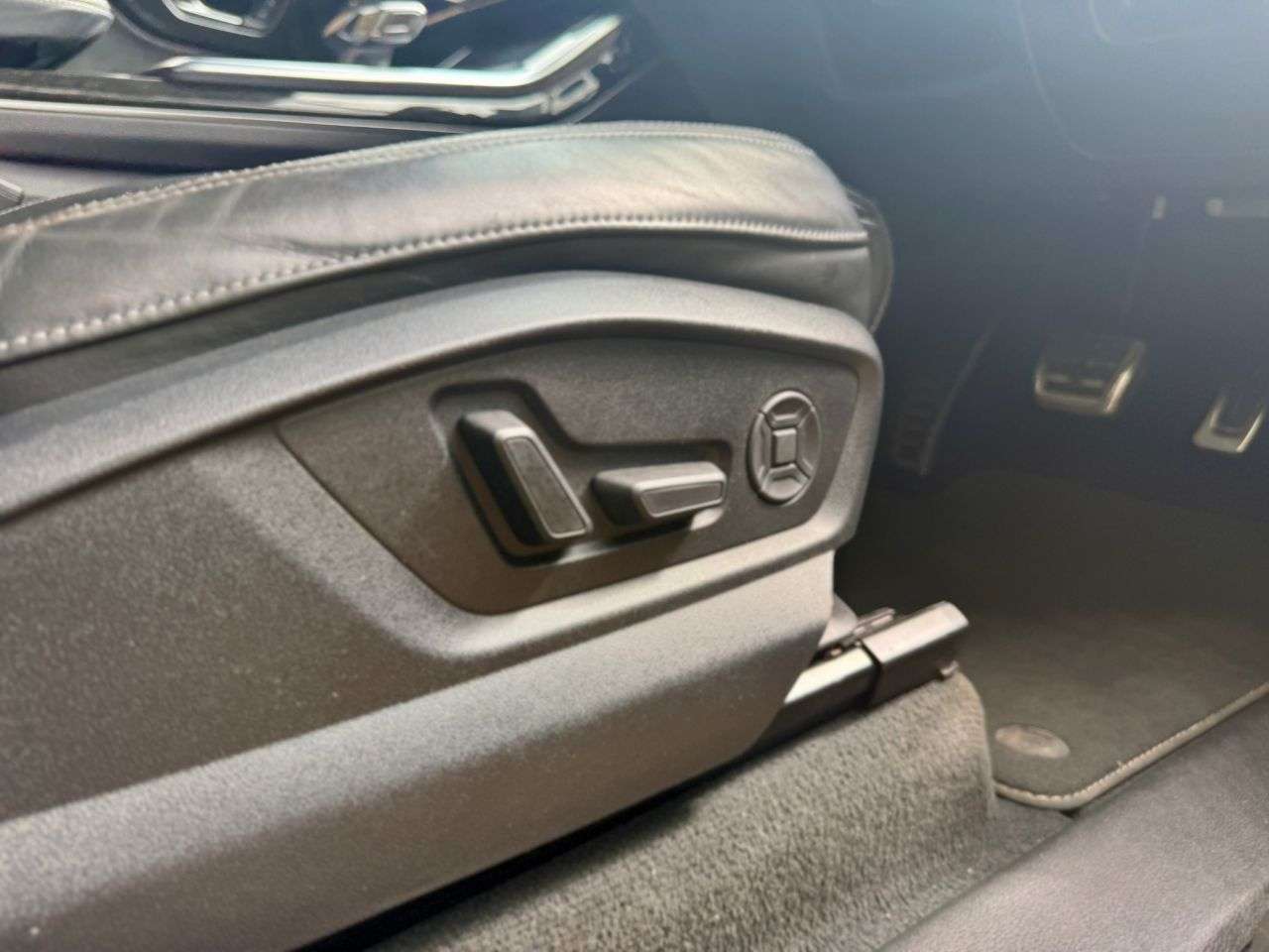 2021 AUDI Q7 2021 AUDI Q7
