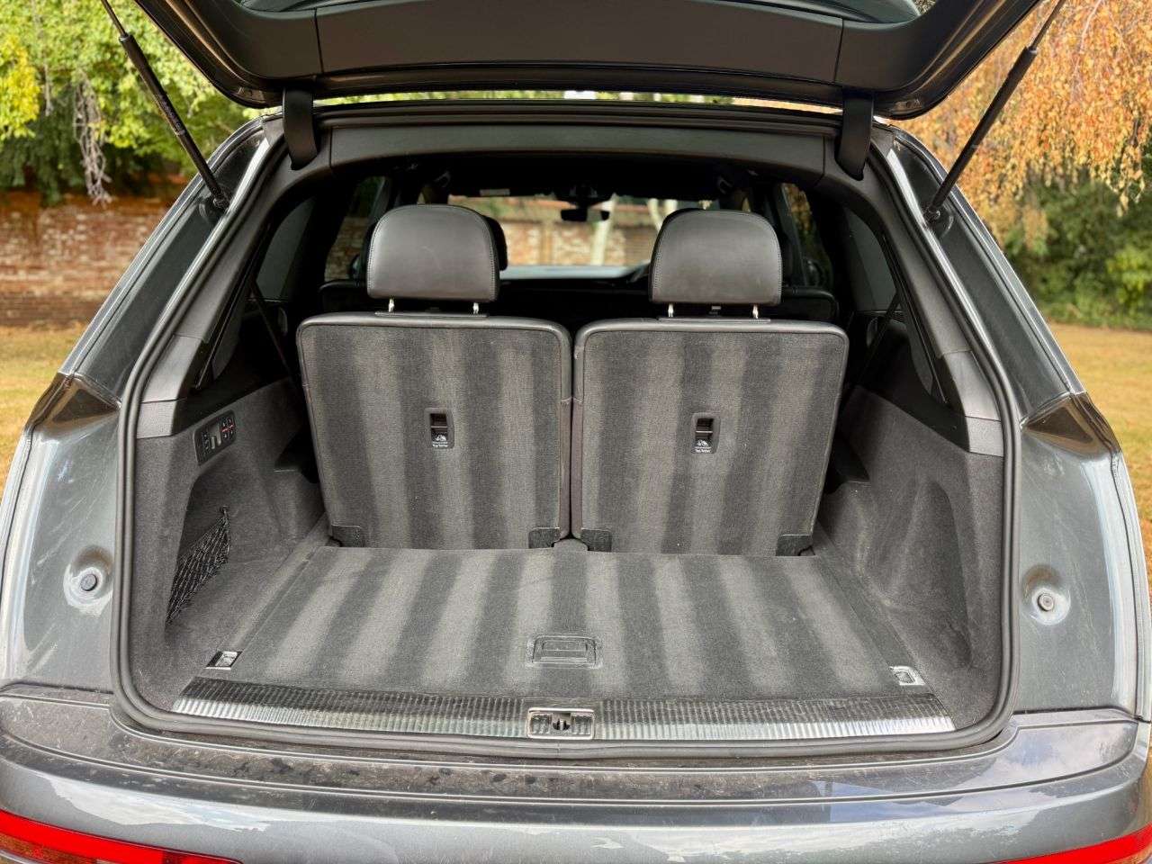 2021 AUDI Q7 2021 AUDI Q7