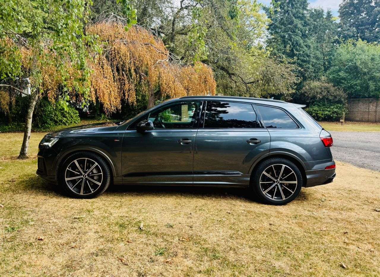 2021 AUDI Q7 2021 AUDI Q7
