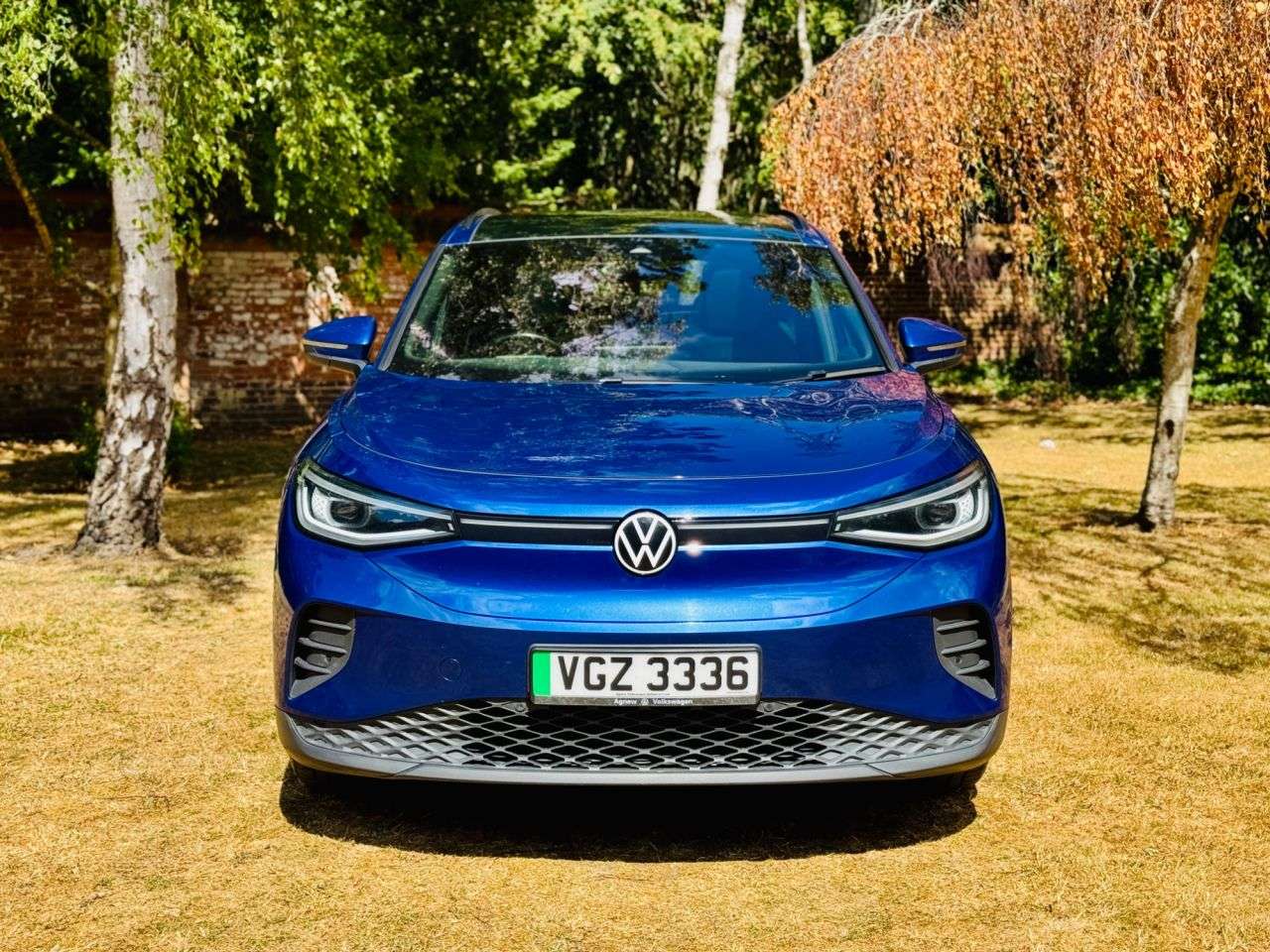 A 2021 VOLKSWAGEN ID.4 Pro Performance 77kWh Family SUV 5dr Electric Auto (204 ps) A 2021 VOLKSWAGEN ID.4 Pro Performance 77kWh Family SUV 5dr Electric Auto (204 ps)