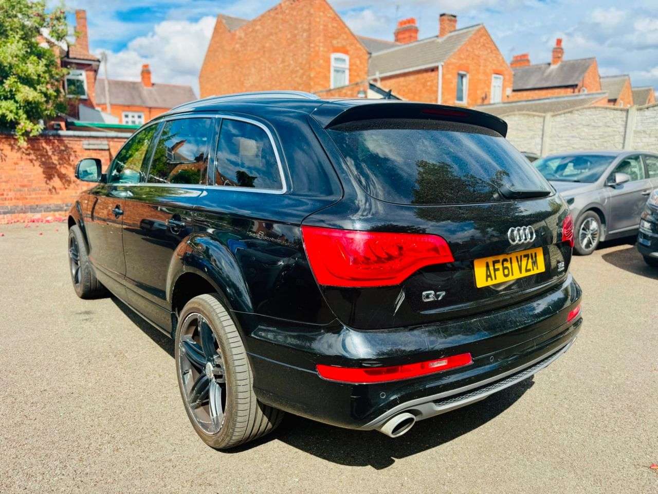 2011 AUDI Q7 2011 AUDI Q7