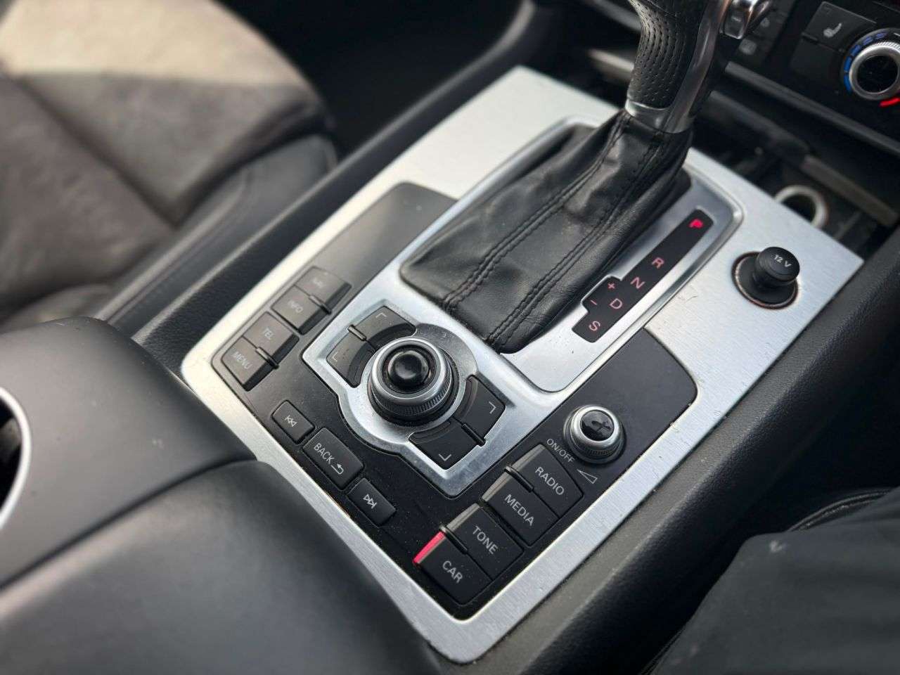 2011 AUDI Q7 2011 AUDI Q7