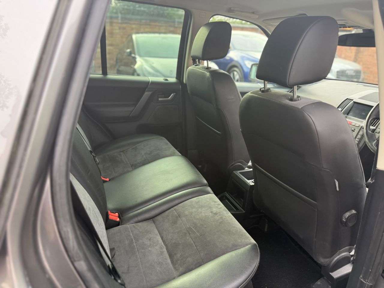 2011 LAND ROVER FREELANDER 2 2011 LAND ROVER FREELANDER 2