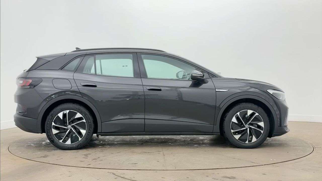 A 2022 VOLKSWAGEN ID4 Pro Performance 77kWh Life SUV 5dr Electric Auto (204 ps) A 2022 VOLKSWAGEN ID4 Pro Performance 77kWh Life SUV 5dr Electric Auto (204 ps)