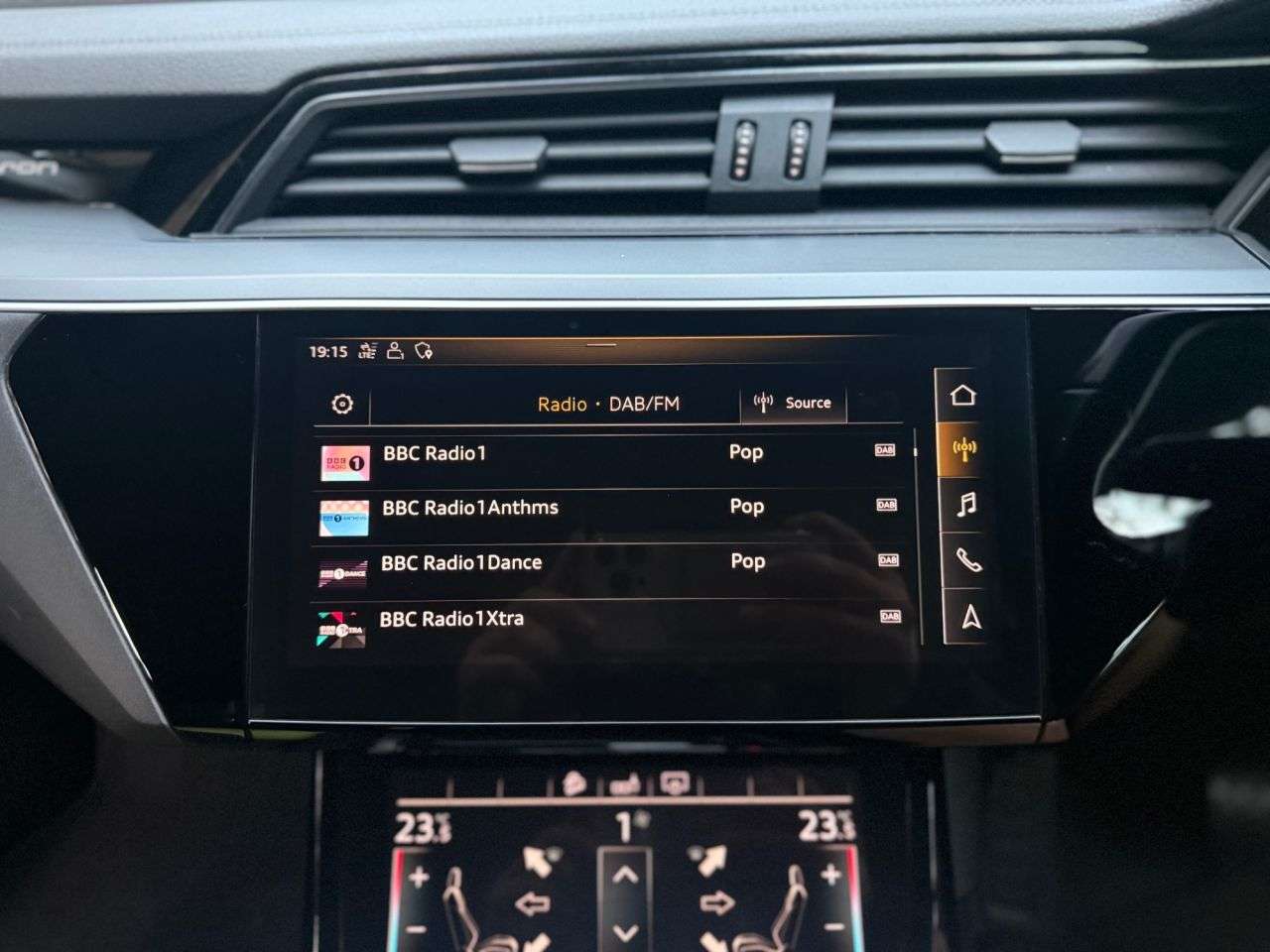 2020 AUDI E-TRON 2020 AUDI E-TRON