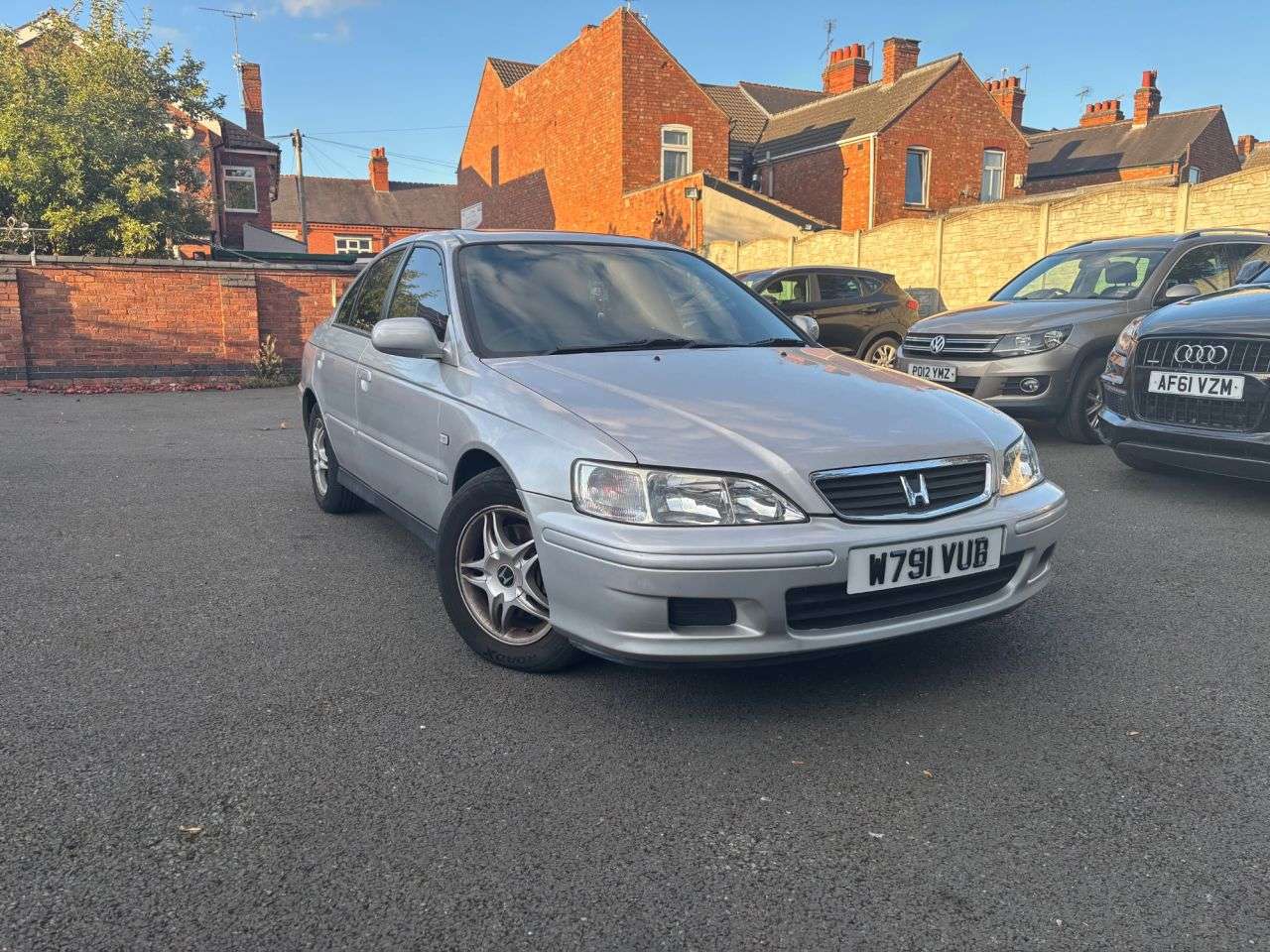 A 2000 HONDA ACCORD 1.8 i-VTEC SE Saloon 4dr Petrol Automatic (sun roof, a/c) (215 g/km, 135 bh A 2000 HONDA ACCORD 1.8 i-VTEC SE Saloon 4dr Petrol Automatic (sun roof, a/c) (215 g/km, 135 bh