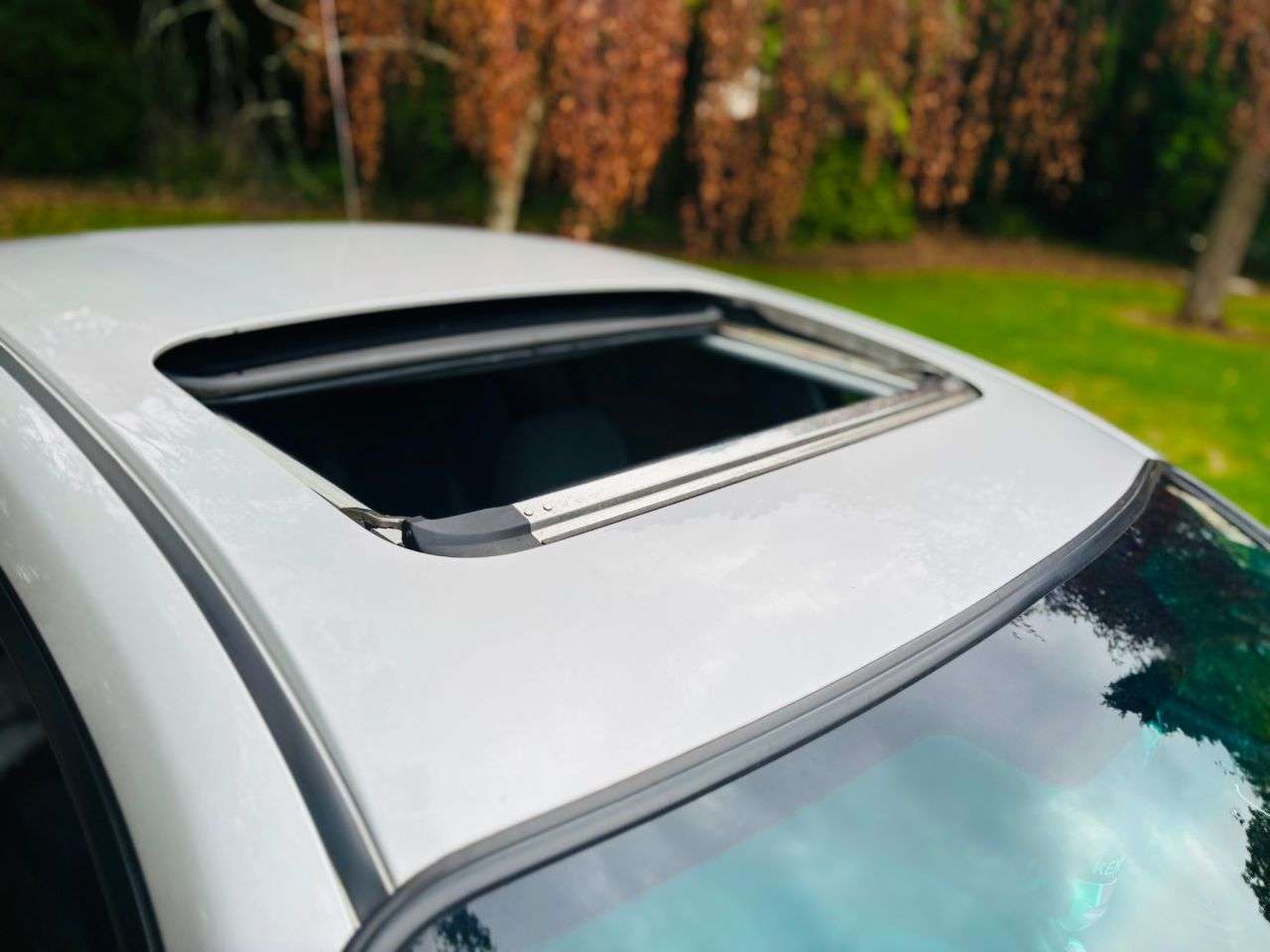 A 2000 HONDA ACCORD 1.8 i-VTEC SE Saloon 4dr Petrol Automatic (sun roof, a/c) (215 g/km, 135 bh A 2000 HONDA ACCORD 1.8 i-VTEC SE Saloon 4dr Petrol Automatic (sun roof, a/c) (215 g/km, 135 bh