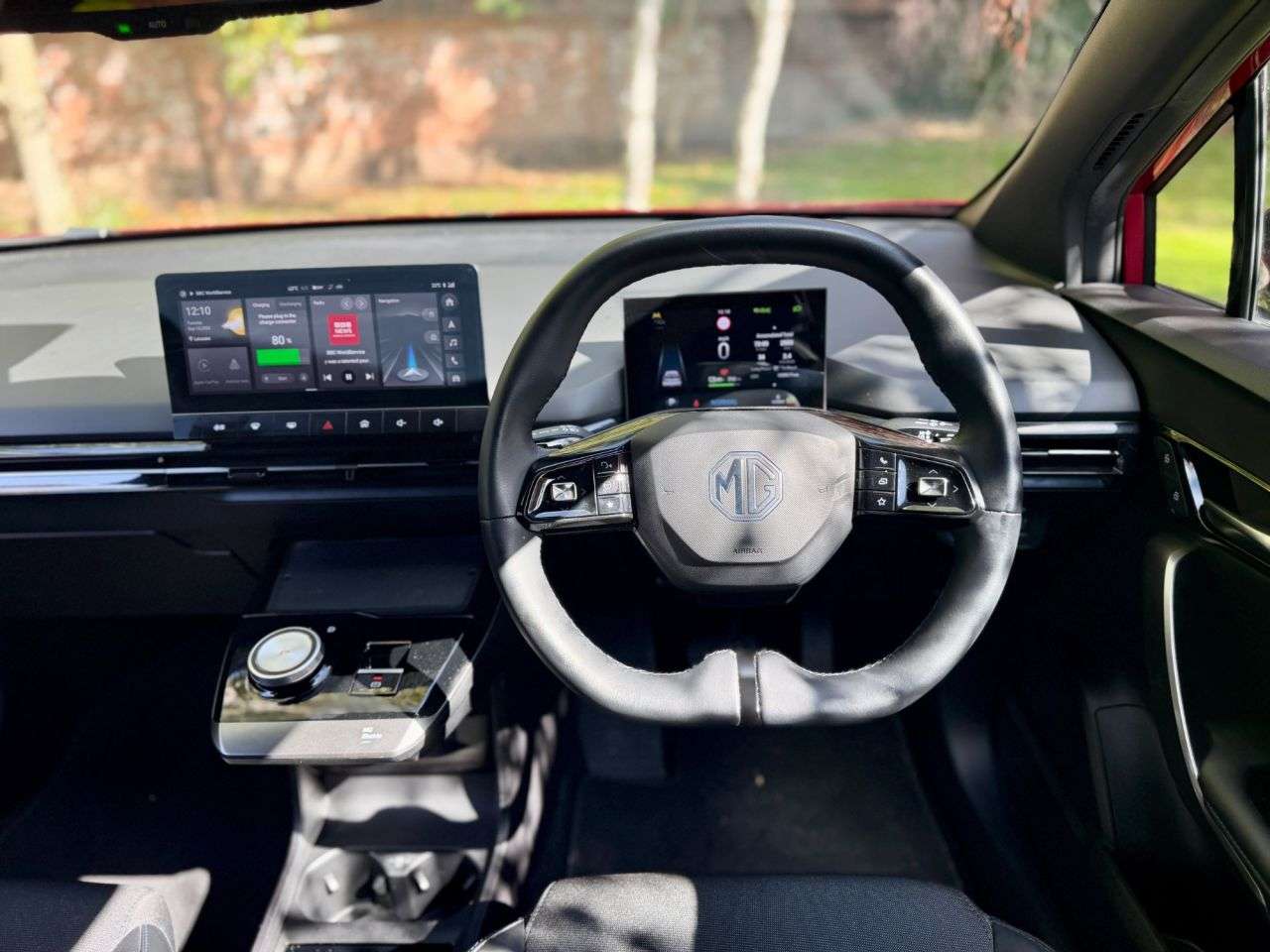 A 2024 MG MG4 77kWh Trophy Extended Range Hatchback 5dr Electric Auto (245 ps) A 2024 MG MG4 77kWh Trophy Extended Range Hatchback 5dr Electric Auto (245 ps)