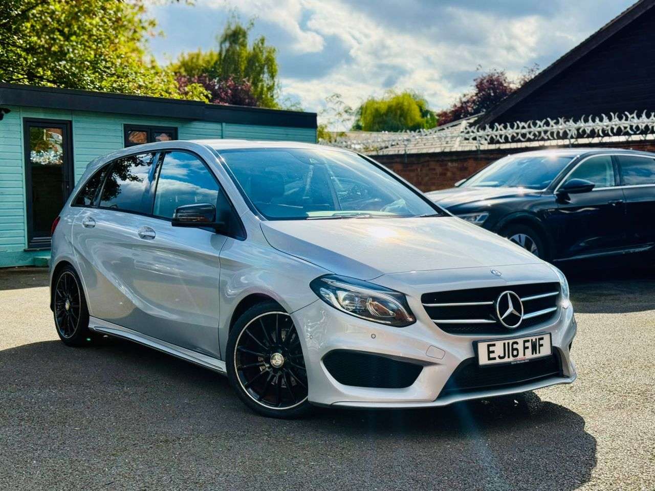 A 2016 MERCEDES-BENZ B CLASS 1.5 B180d AMG Line (Premium) MPV 5dr Diesel 7G-DCT Euro 6 (s/s) (109 ps) A 2016 MERCEDES-BENZ B CLASS 1.5 B180d AMG Line (Premium) MPV 5dr Diesel 7G-DCT Euro 6 (s/s) (109 ps)