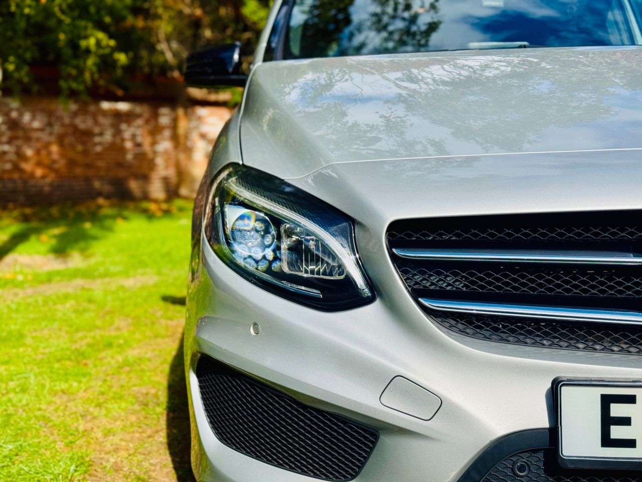 A 2016 MERCEDES-BENZ B CLASS 1.5 B180d AMG Line (Premium) MPV 5dr Diesel 7G-DCT Euro 6 (s/s) (109 ps) A 2016 MERCEDES-BENZ B CLASS 1.5 B180d AMG Line (Premium) MPV 5dr Diesel 7G-DCT Euro 6 (s/s) (109 ps)