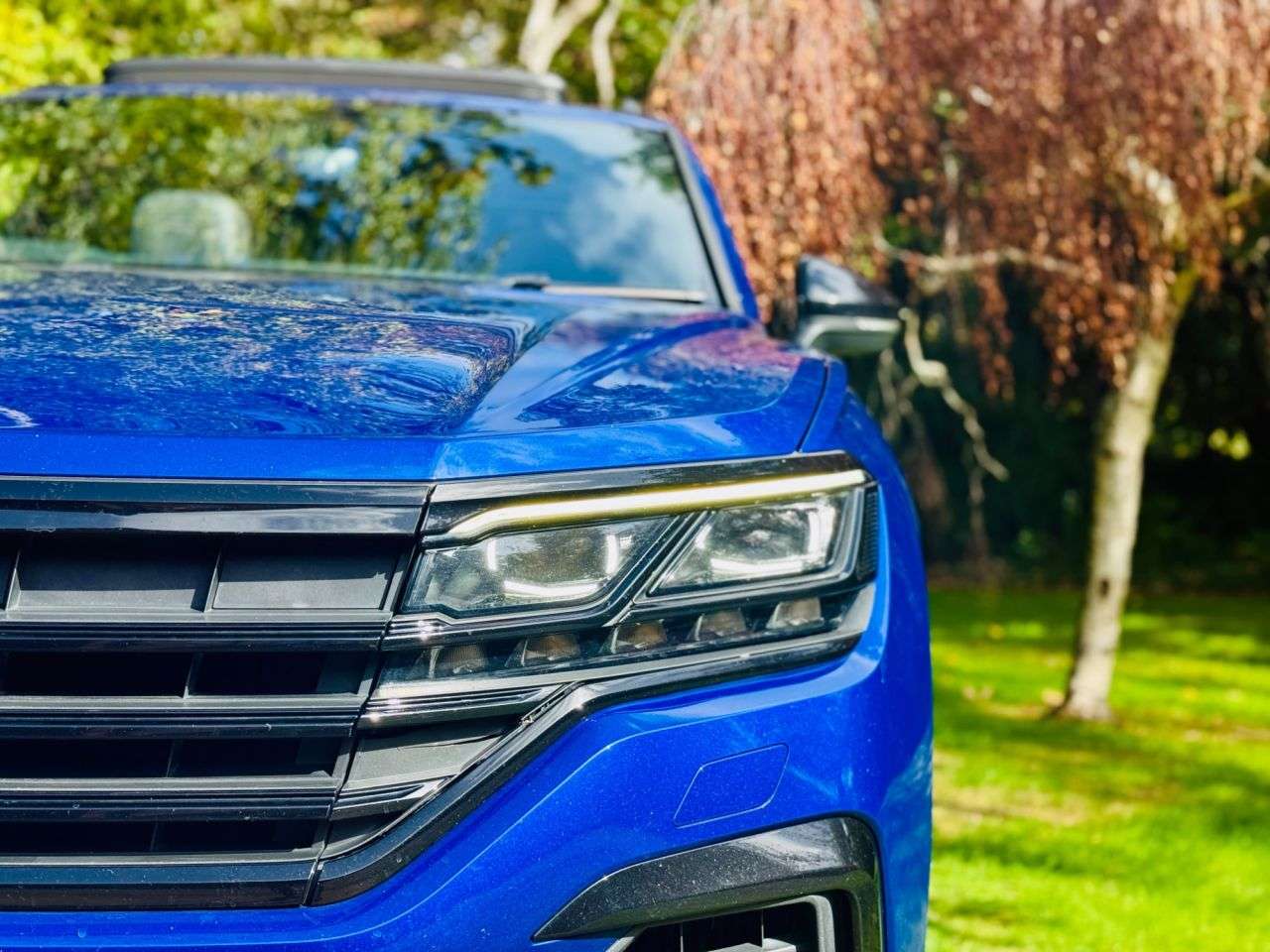 A 2021 VOLKSWAGEN TOUAREG 3.0 TSI V6 14.3kWh R SUV 5dr Petrol Plug-in Hybrid Tiptronic 4Motion Euro 6 A 2021 VOLKSWAGEN TOUAREG 3.0 TSI V6 14.3kWh R SUV 5dr Petrol Plug-in Hybrid Tiptronic 4Motion Euro 6