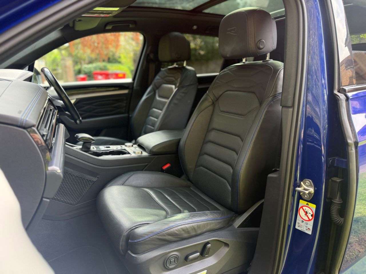 2021 VOLKSWAGEN TOUAREG 2021 VOLKSWAGEN TOUAREG