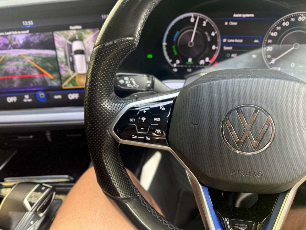 2021 VOLKSWAGEN TOUAREG 2021 VOLKSWAGEN TOUAREG