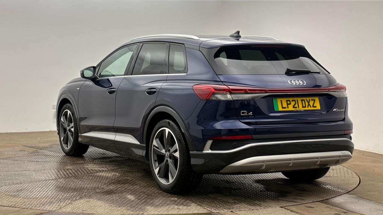 A 2021 AUDI Q4 E-TRON 40 Launch Edition SUV 5dr Electric Auto 82kWh (204 ps) A 2021 AUDI Q4 E-TRON 40 Launch Edition SUV 5dr Electric Auto 82kWh (204 ps)