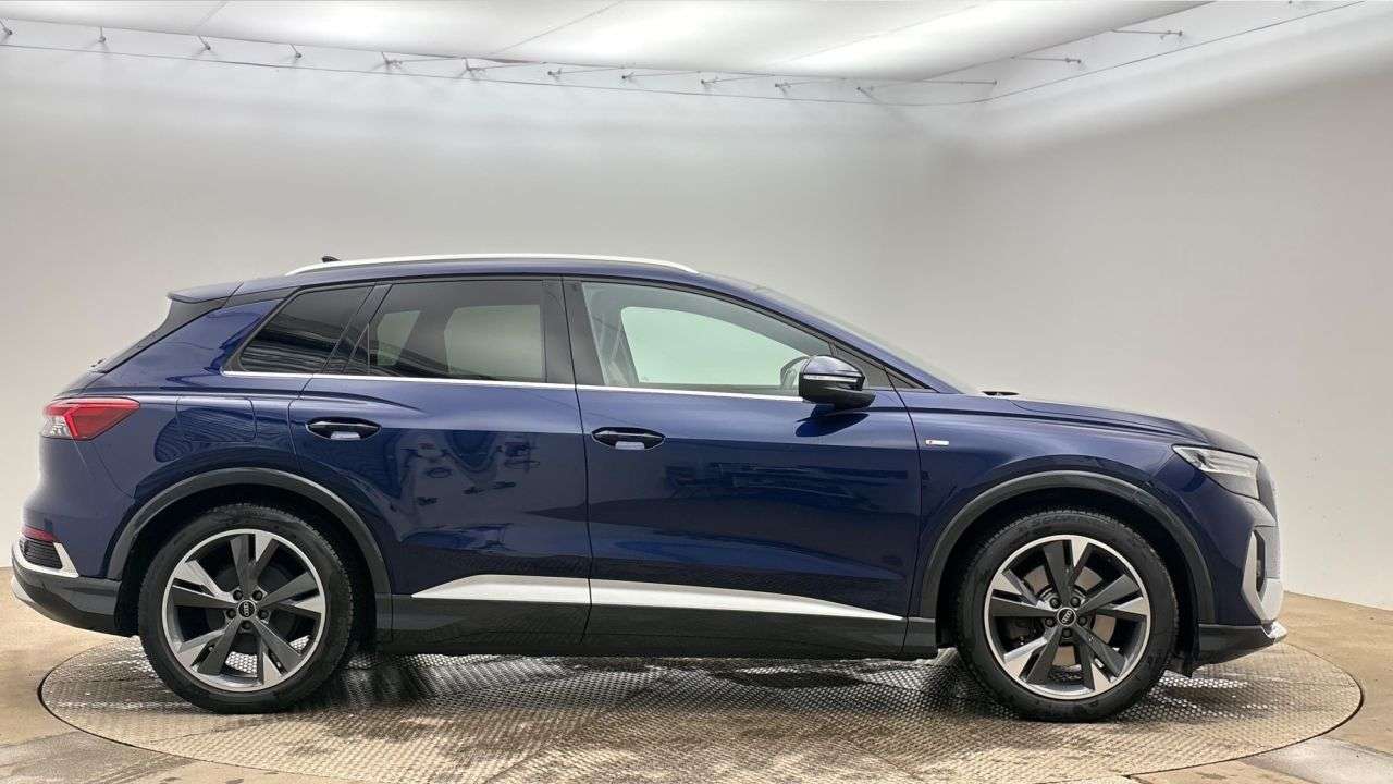 A 2021 AUDI Q4 E-TRON 40 Launch Edition SUV 5dr Electric Auto 82kWh (204 ps) A 2021 AUDI Q4 E-TRON 40 Launch Edition SUV 5dr Electric Auto 82kWh (204 ps)