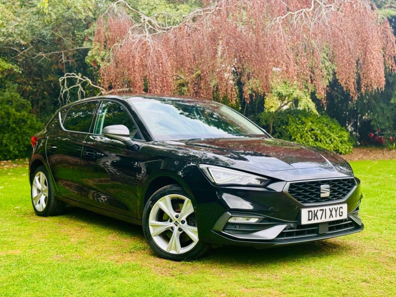 A 2021 SEAT LEON 1.4 eHybrid 12.8kWh FR Hatchback 5dr Petrol Plug-in Hybrid DSG Euro 6 (s/s) A 2021 SEAT LEON 1.4 eHybrid 12.8kWh FR Hatchback 5dr Petrol Plug-in Hybrid DSG Euro 6 (s/s)