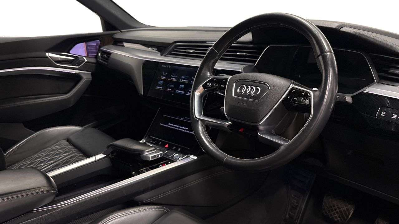 2020 AUDI E-TRON 2020 AUDI E-TRON