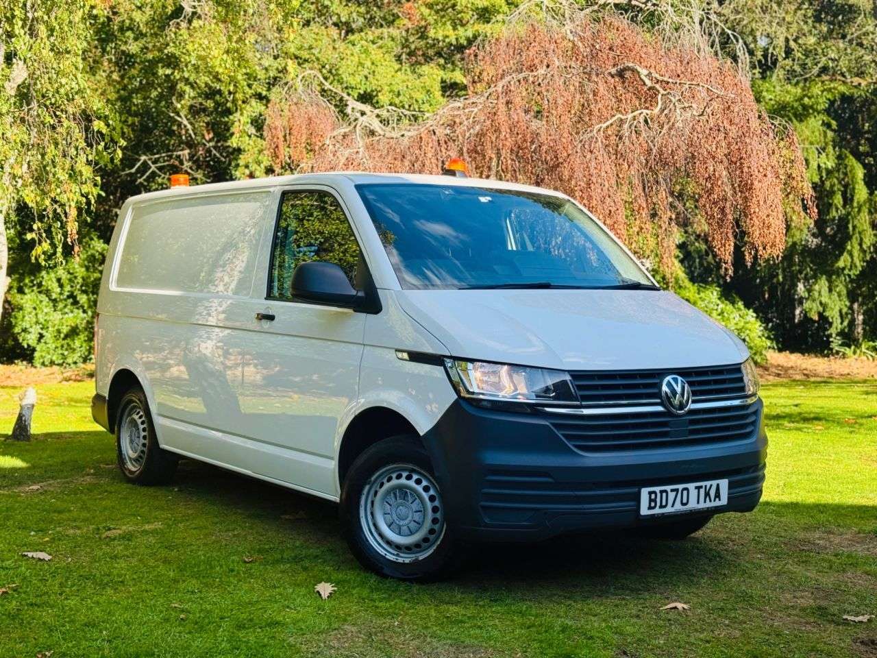 A 2020 VOLKSWAGEN TRANSPORTER 2.0 TDI T30 Startline Panel Van 5dr Diesel Manual FWD SWB Euro 6 (s/s) (110 A 2020 VOLKSWAGEN TRANSPORTER 2.0 TDI T30 Startline Panel Van 5dr Diesel Manual FWD SWB Euro 6 (s/s) (110