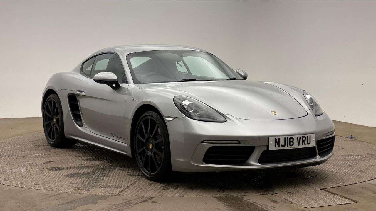 A 2018 PORSCHE 718 CAYMAN 2.0T Coupe 2dr Petrol PDK Euro 6 (s/s) (300 ps) A 2018 PORSCHE 718 CAYMAN 2.0T Coupe 2dr Petrol PDK Euro 6 (s/s) (300 ps)