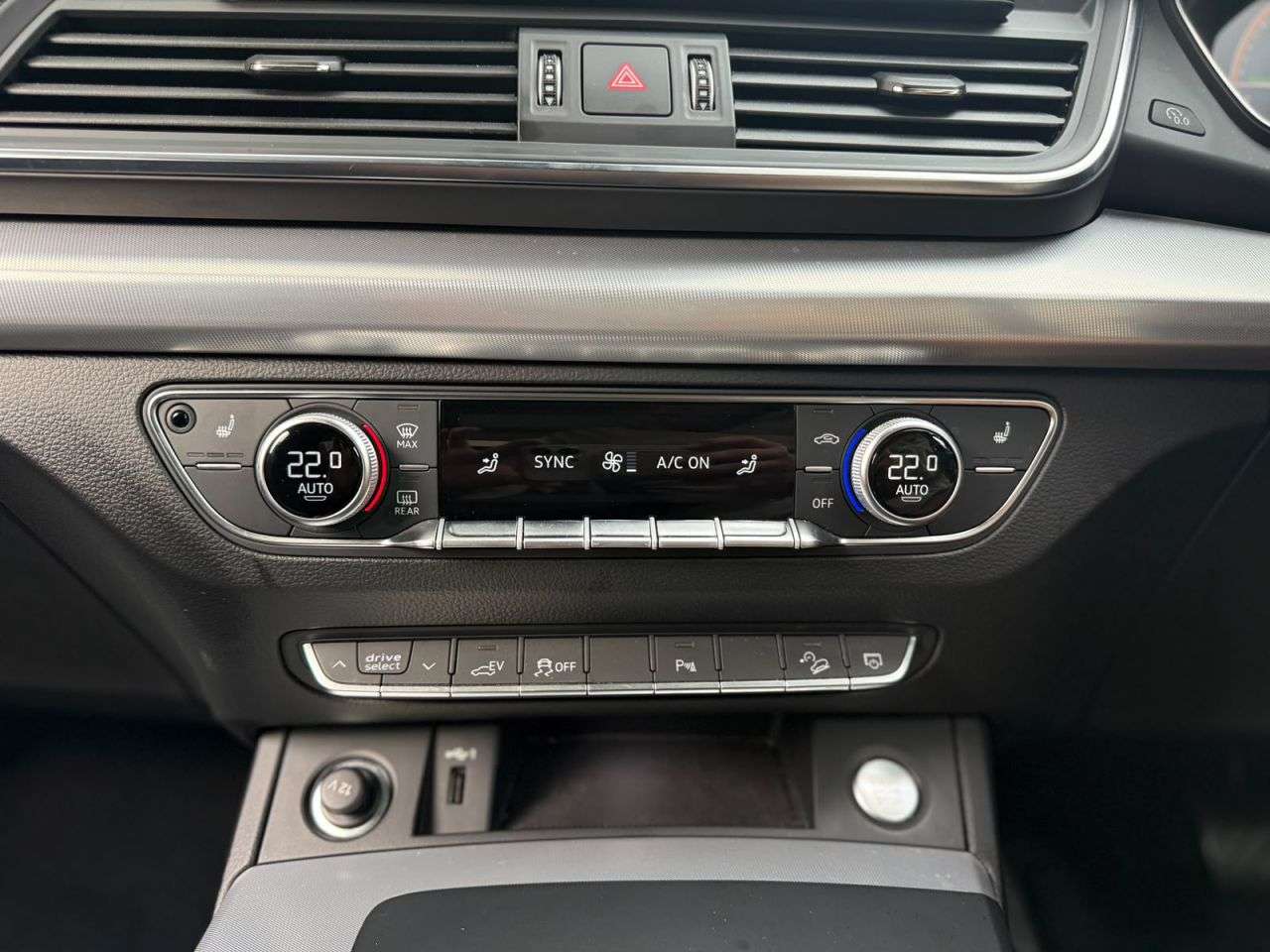2022 AUDI Q5 2022 AUDI Q5