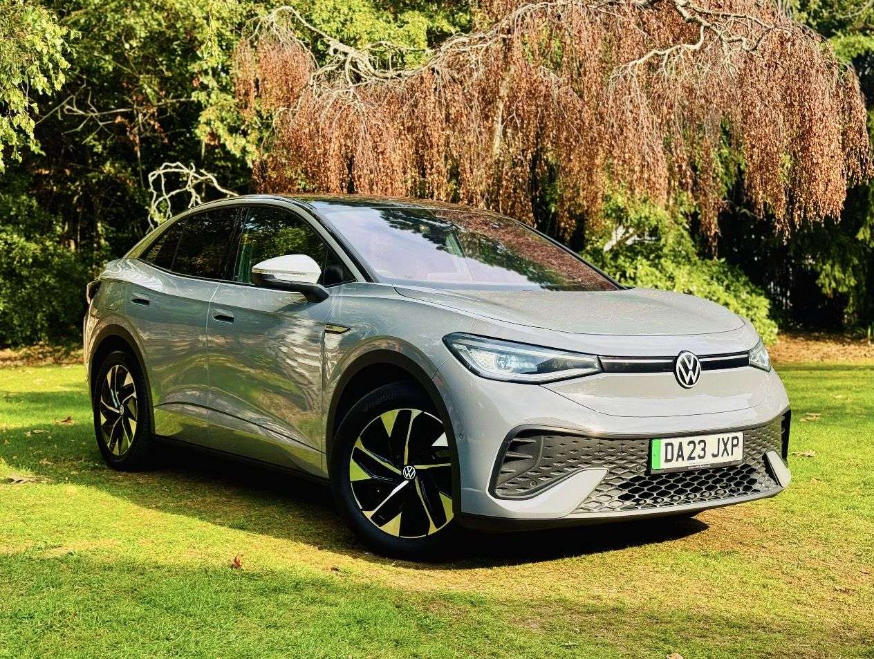 A 2023 VOLKSWAGEN ID.5 Pro 77kWh Style SUV 5dr Electric Auto (174 ps) A 2023 VOLKSWAGEN ID.5 Pro 77kWh Style SUV 5dr Electric Auto (174 ps)
