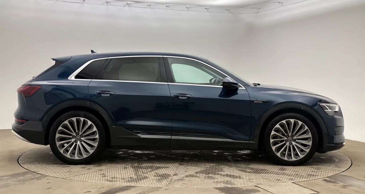 2020 AUDI E-TRON 2020 AUDI E-TRON