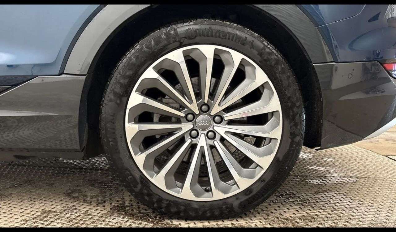 2020 AUDI E-TRON 2020 AUDI E-TRON