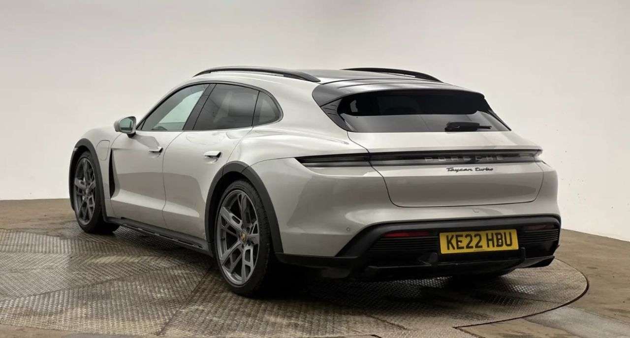 A 2022 PORSCHE TAYCAN Performance Plus 93.4kWh Turbo Cross Turismo 5dr Electric Auto 4WD (11kW Ch A 2022 PORSCHE TAYCAN Performance Plus 93.4kWh Turbo Cross Turismo 5dr Electric Auto 4WD (11kW Ch