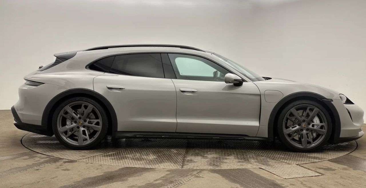 2022 PORSCHE TAYCAN 2022 PORSCHE TAYCAN
