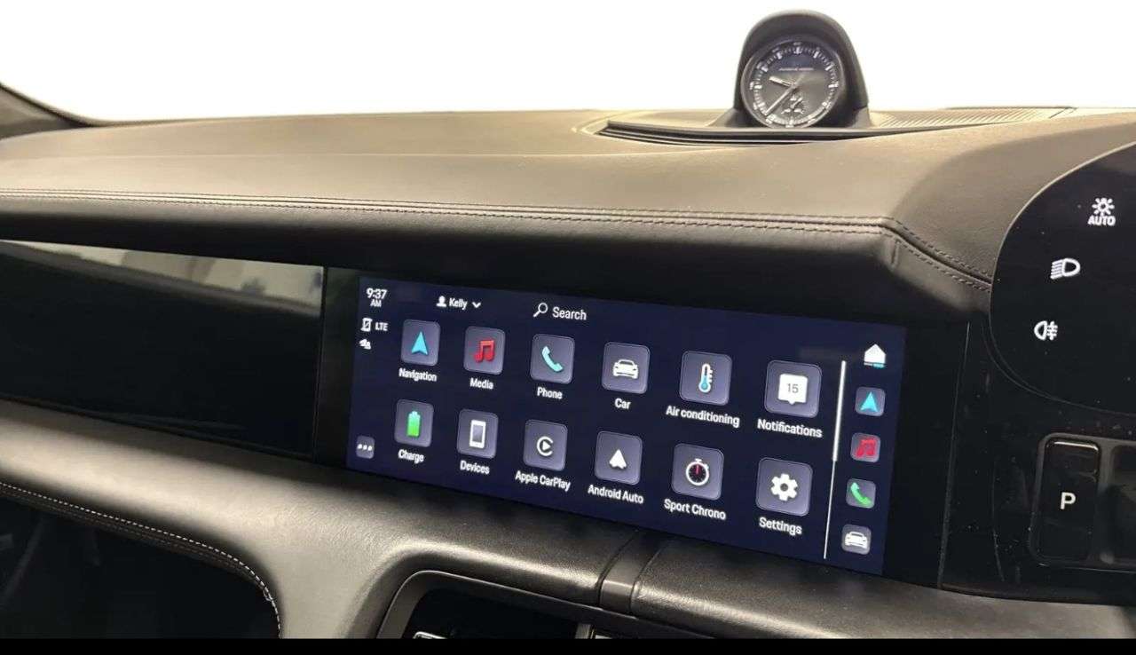 2022 PORSCHE TAYCAN 2022 PORSCHE TAYCAN