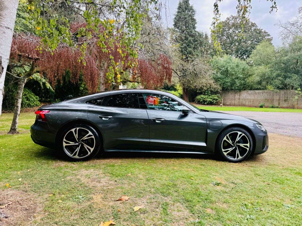 2022 AUDI E-TRON GT 2022 AUDI E-TRON GT