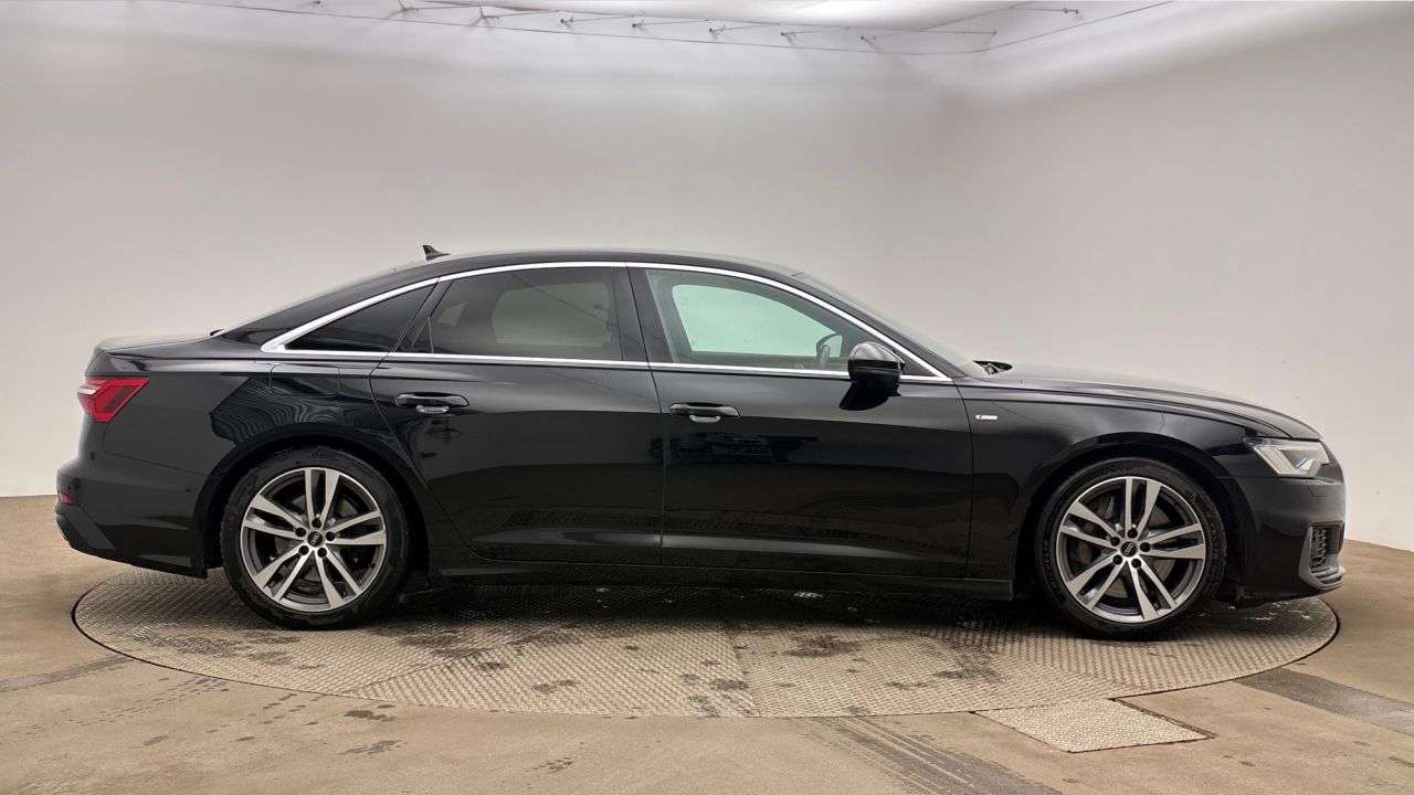 A 2022 AUDI A6 SALOON 2.0 TFSIe 50 S line Saloon 4dr Petrol Plug-in Hybrid S Tronic quattro Euro A 2022 AUDI A6 SALOON 2.0 TFSIe 50 S line Saloon 4dr Petrol Plug-in Hybrid S Tronic quattro Euro
