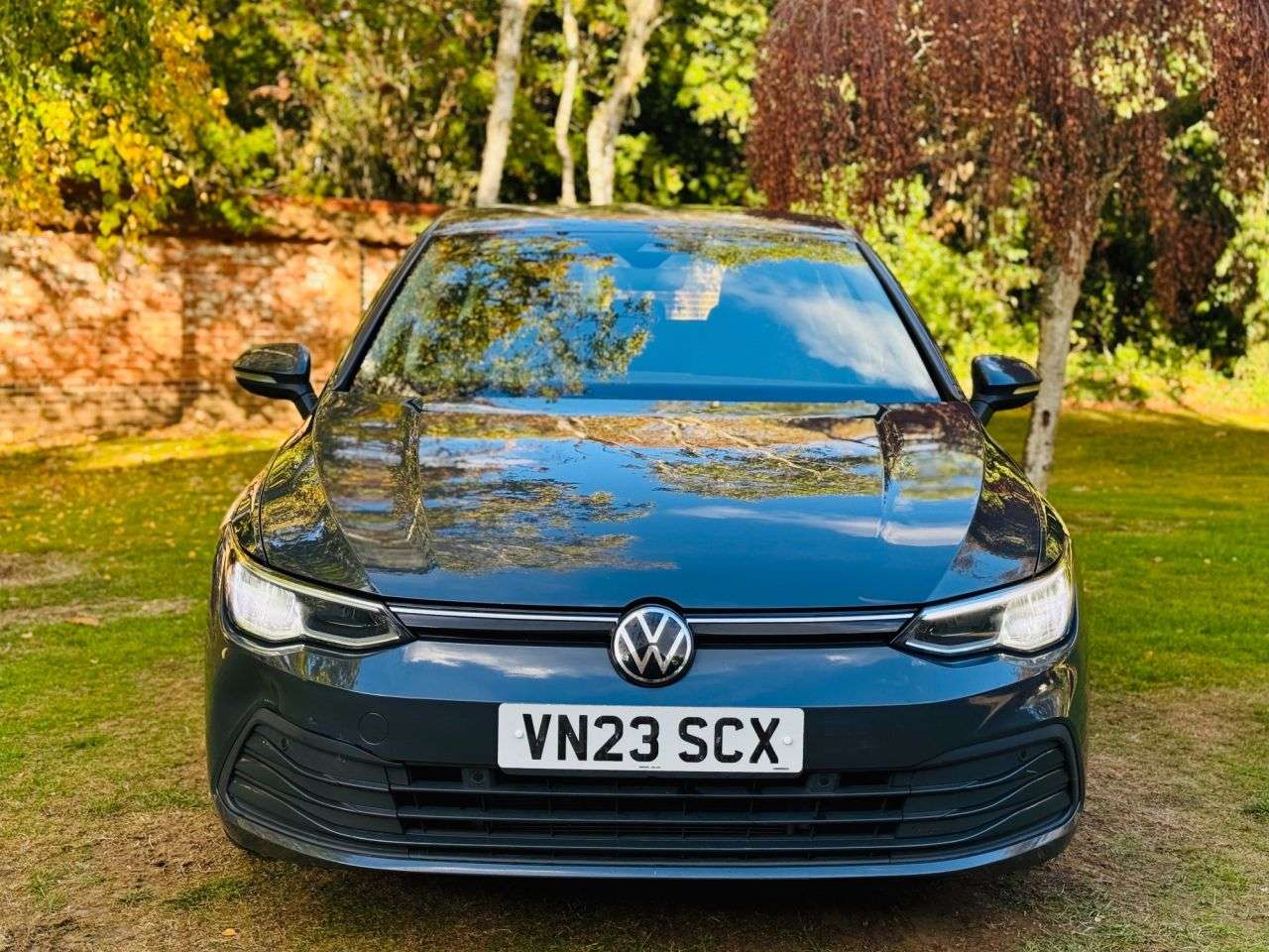 A 2023 VOLKSWAGEN GOLF 1.5 eTSI MHEV Life Hatchback 5dr Petrol Hybrid DSG Euro 6 (s/s) (150 ps) A 2023 VOLKSWAGEN GOLF 1.5 eTSI MHEV Life Hatchback 5dr Petrol Hybrid DSG Euro 6 (s/s) (150 ps)