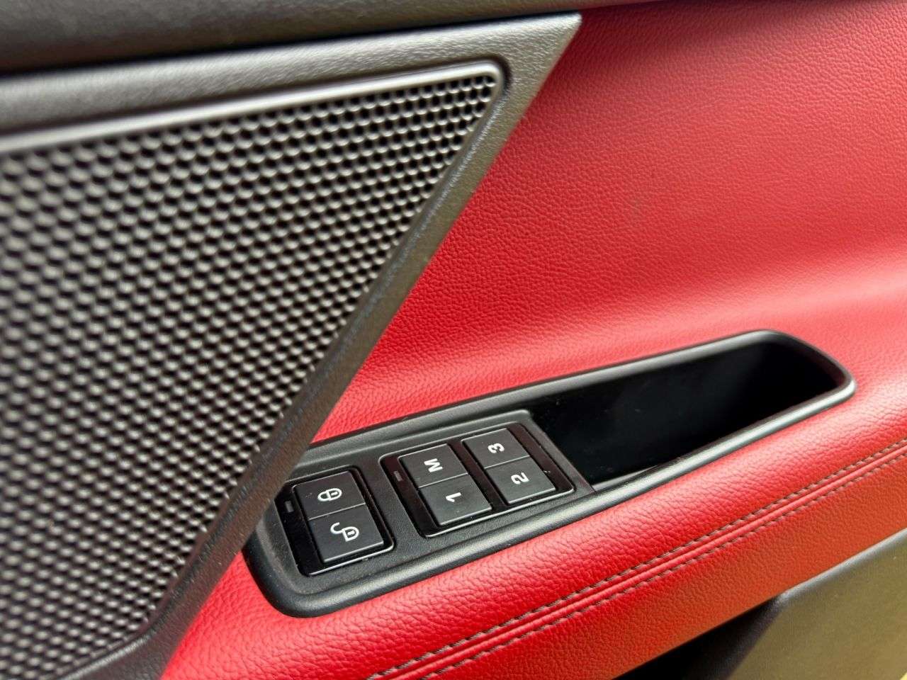 2016 JAGUAR XE 2016 JAGUAR XE