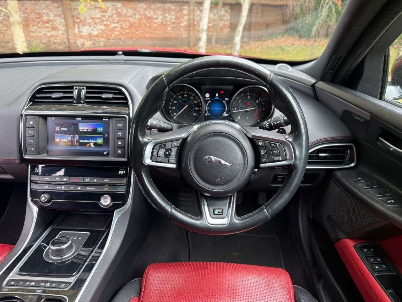 2016 JAGUAR XE 2016 JAGUAR XE