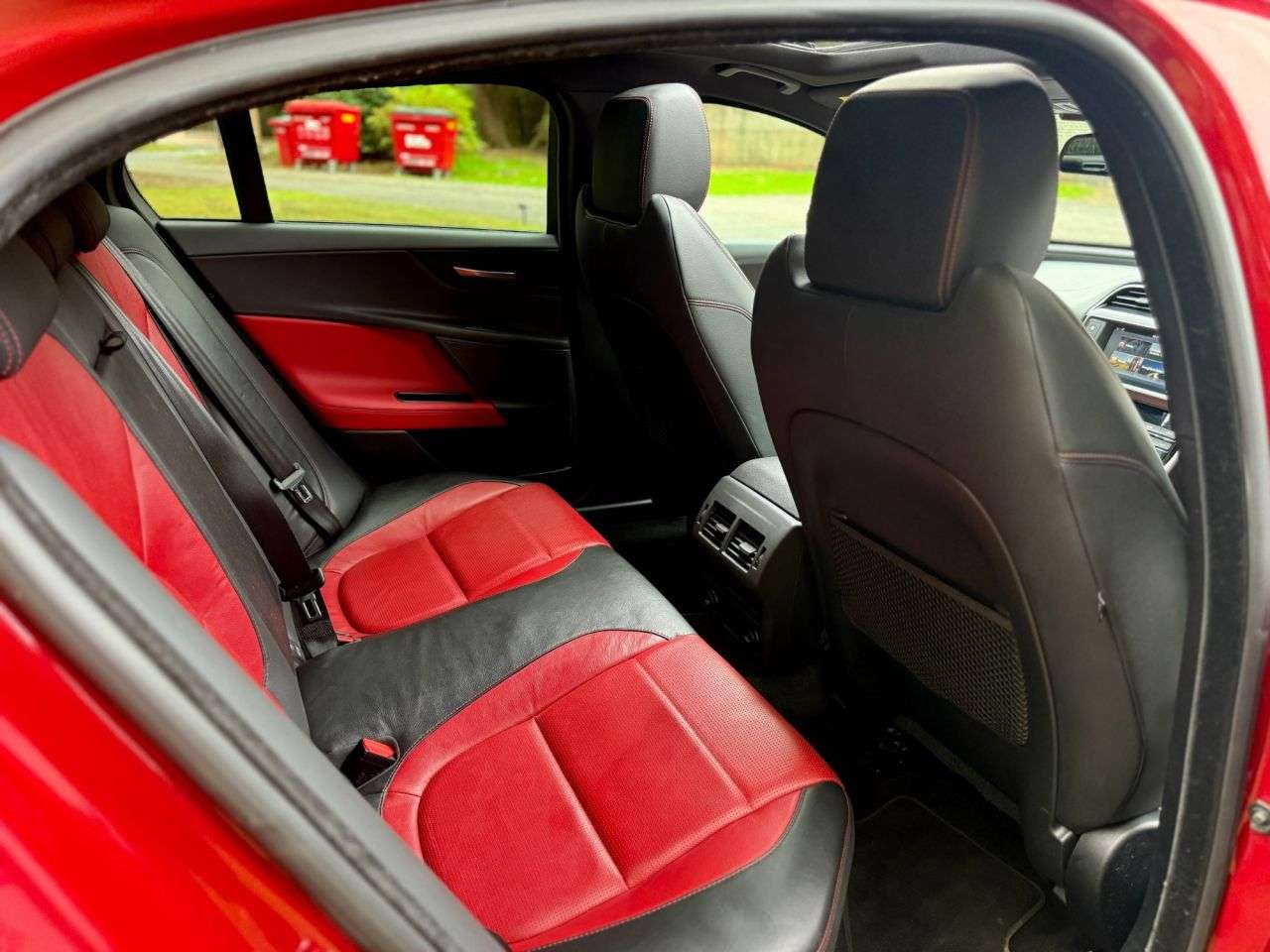2016 JAGUAR XE 2016 JAGUAR XE