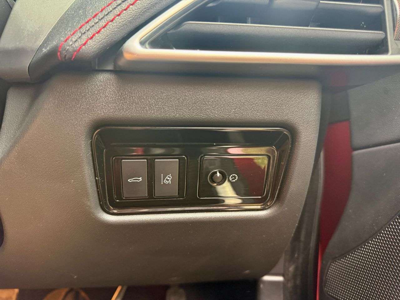 2016 JAGUAR XE 2016 JAGUAR XE