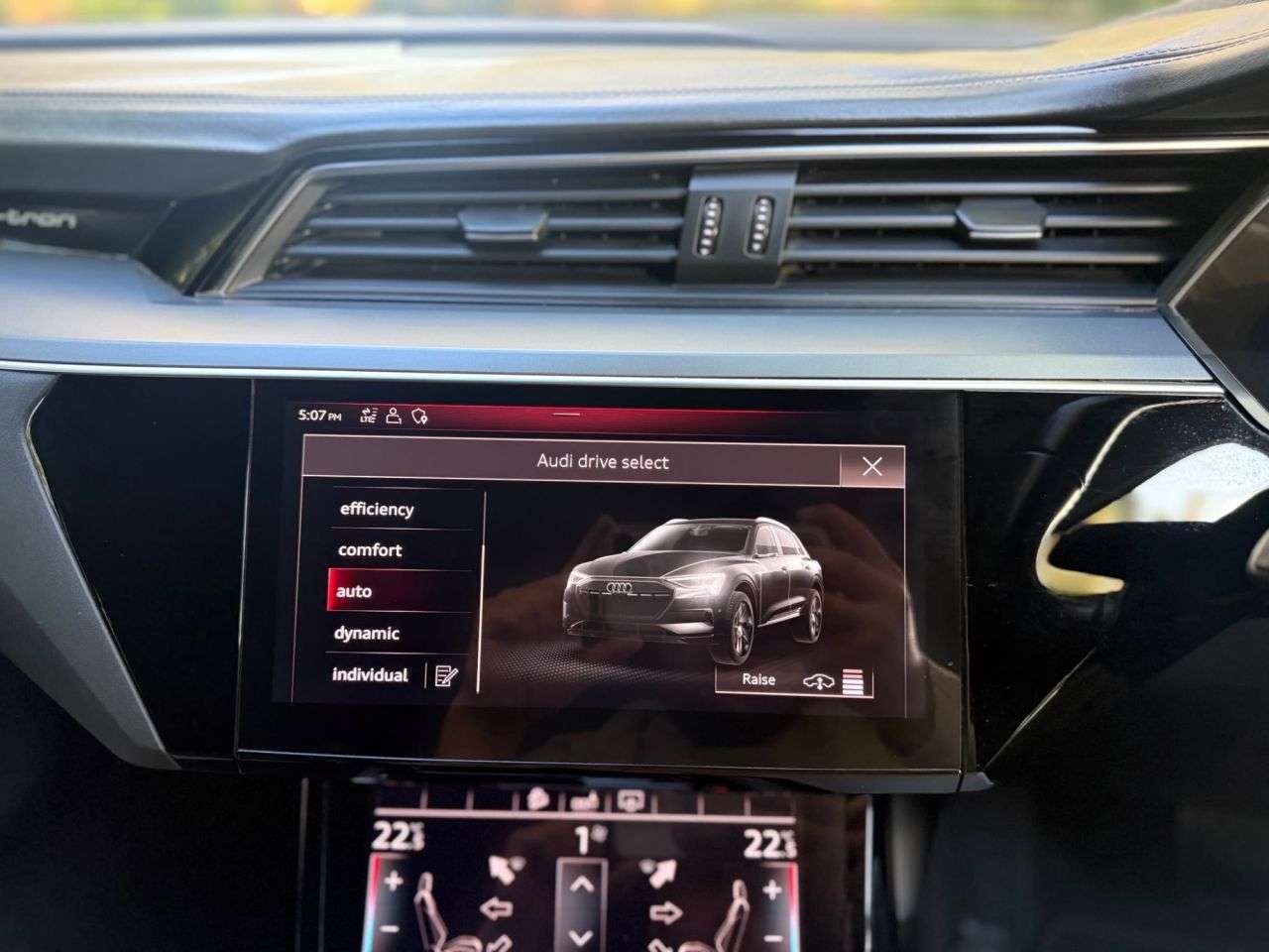 2019 AUDI E-TRON 2019 AUDI E-TRON