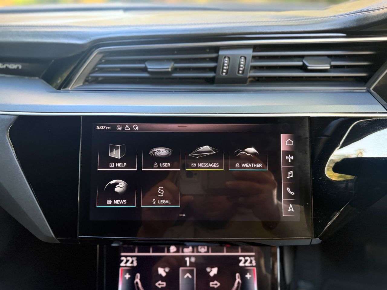 2019 AUDI E-TRON 2019 AUDI E-TRON