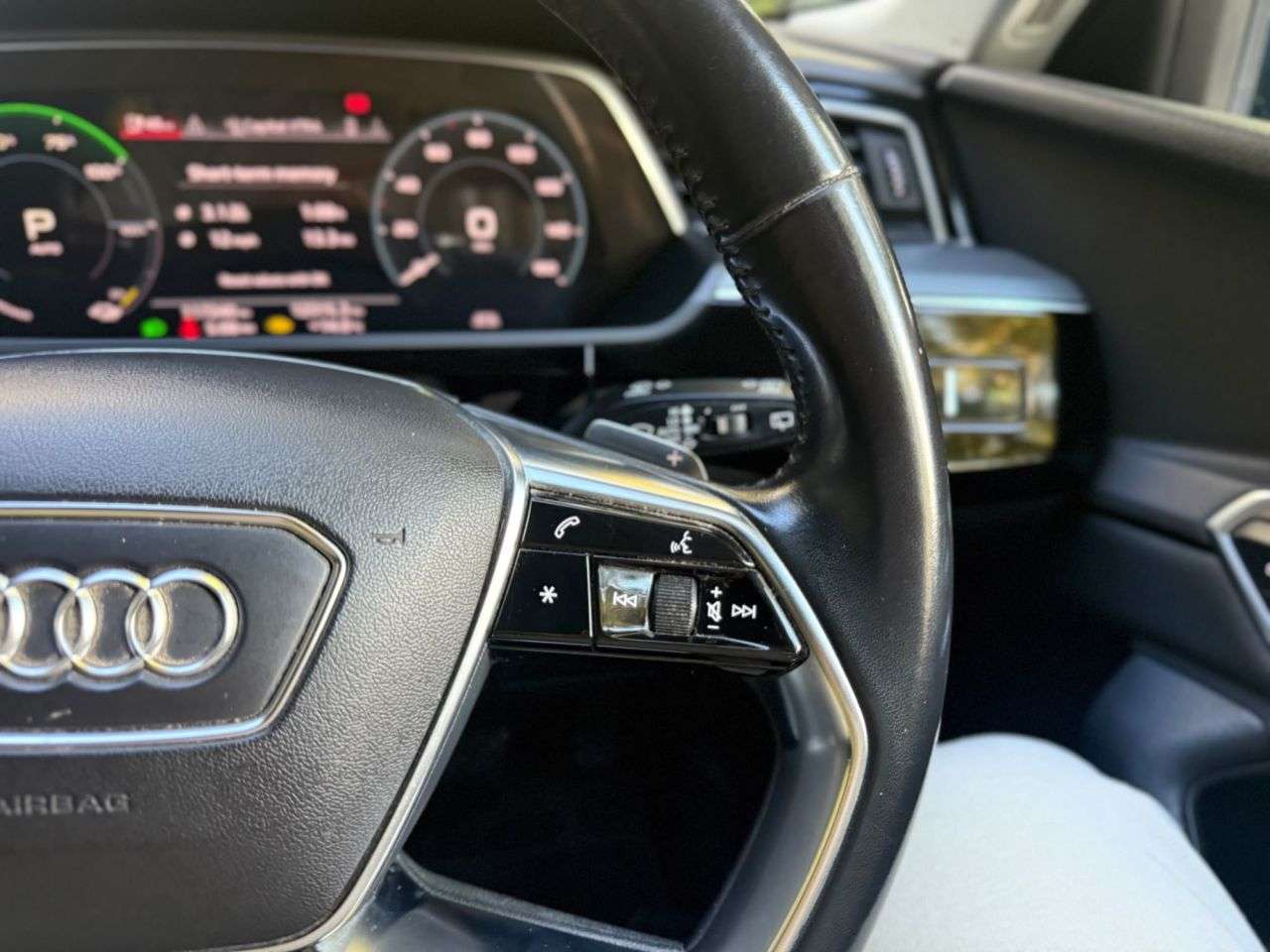 2019 AUDI E-TRON 2019 AUDI E-TRON