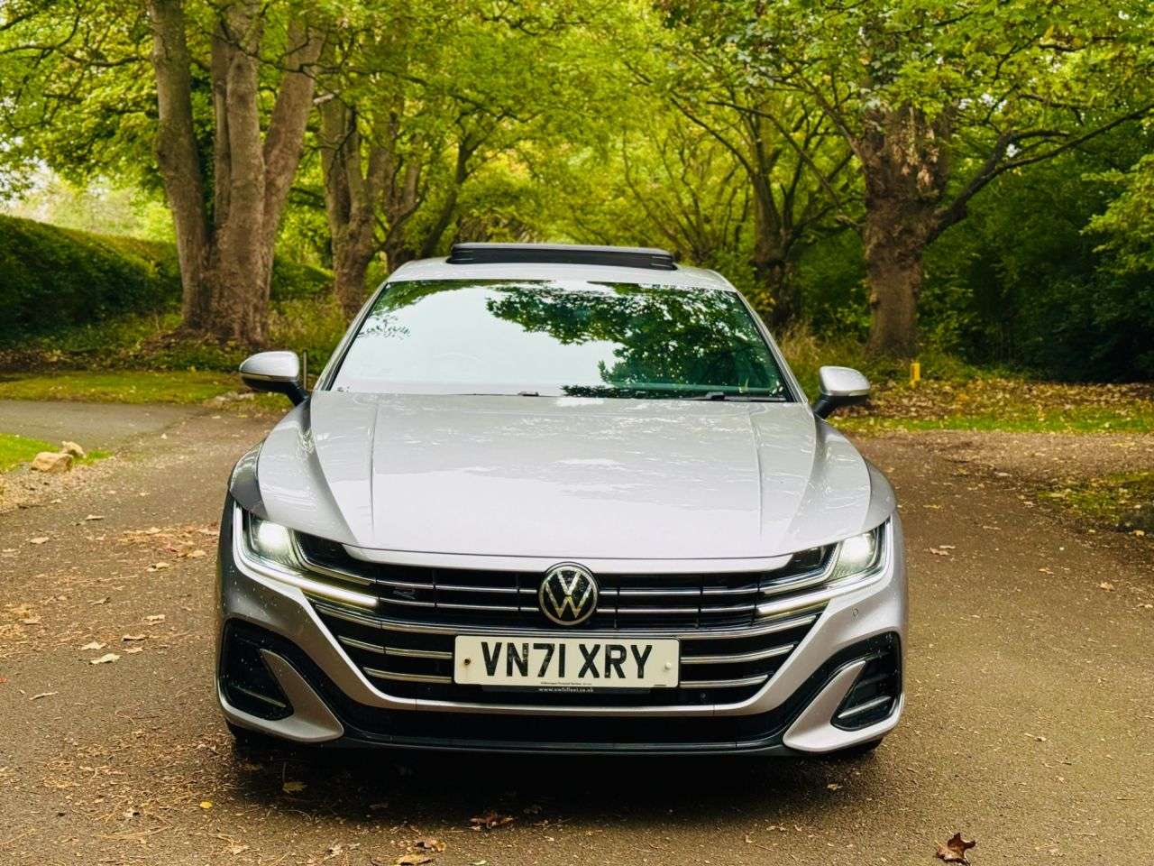 A 2021 VOLKSWAGEN ARTEON 1.4 TSI 13kWh R-Line Shooting Brake 5dr Petrol Plug-in Hybrid DSG Euro 6 (s A 2021 VOLKSWAGEN ARTEON 1.4 TSI 13kWh R-Line Shooting Brake 5dr Petrol Plug-in Hybrid DSG Euro 6 (s