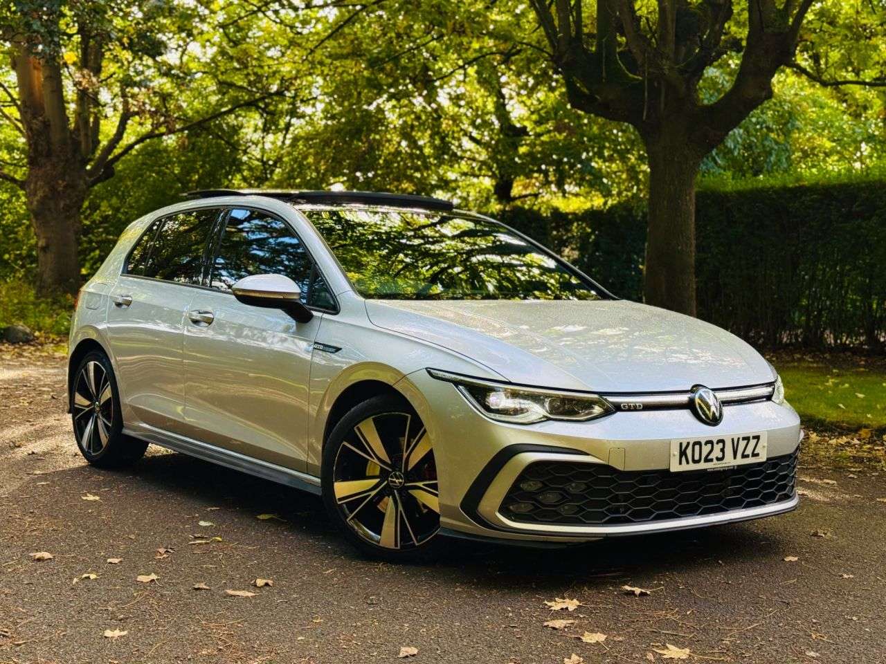 A 2023 VOLKSWAGEN GOLF 2.0 TDI GTD Hatchback 5dr Diesel DSG Euro 6 (s/s) (200 ps) A 2023 VOLKSWAGEN GOLF 2.0 TDI GTD Hatchback 5dr Diesel DSG Euro 6 (s/s) (200 ps)