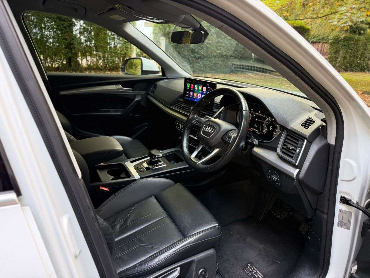 A 2022 AUDI Q5 2.0 TFSIe 50 Sport SUV 5dr Petrol Plug-in Hybrid S Tronic quattro Euro 6 (s A 2022 AUDI Q5 2.0 TFSIe 50 Sport SUV 5dr Petrol Plug-in Hybrid S Tronic quattro Euro 6 (s