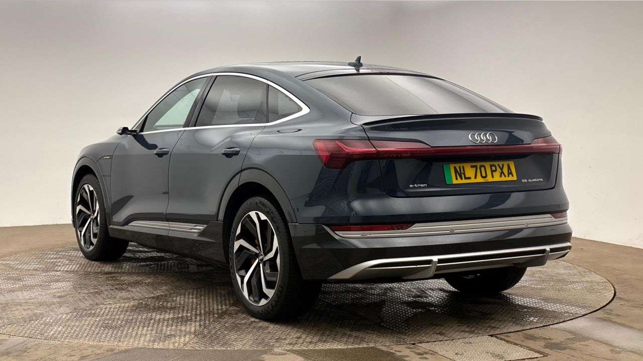 A 2020 AUDI E-TRON 55 Edition 1 Sportback 5dr Electric Auto quattro 95kWh (408 ps) A 2020 AUDI E-TRON 55 Edition 1 Sportback 5dr Electric Auto quattro 95kWh (408 ps)