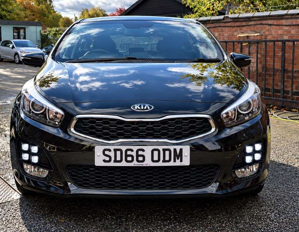 A 2016 KIA PROCEED 1.6 CRDi GT-Line Hatchback 3dr Diesel Manual Euro 6 (s/s) (134 bhp) A 2016 KIA PROCEED 1.6 CRDi GT-Line Hatchback 3dr Diesel Manual Euro 6 (s/s) (134 bhp)